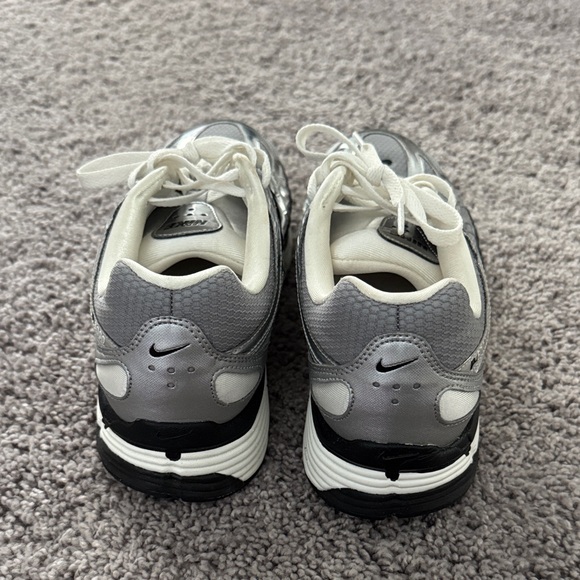 Nike Metallic Silver and White Athletic Shoes - Picture 4 of 4